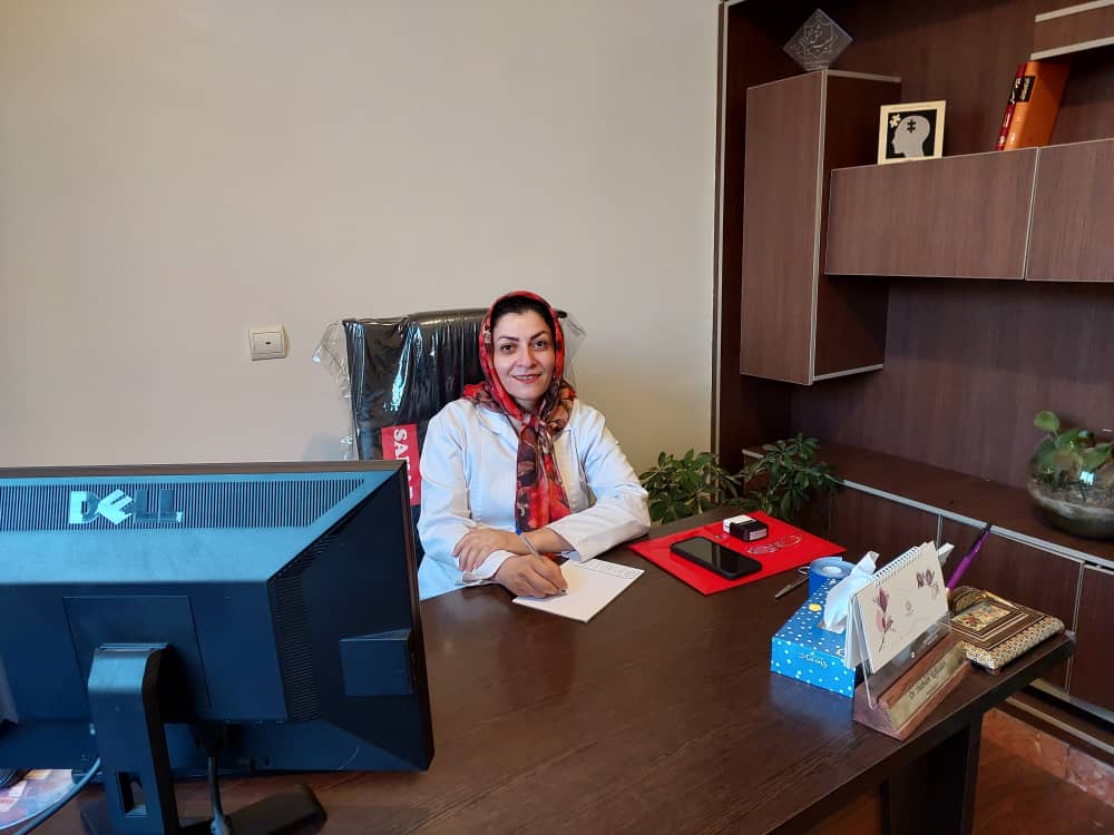 خانم دکتر مهسا موسوی متخصص مغز واعصاب