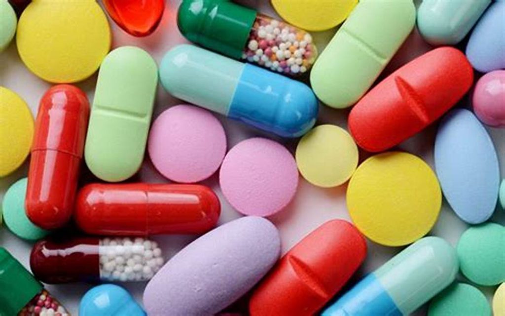 استفاده از دارو برای تسکین درد زانو تعدادی قرص برای تسکین درد